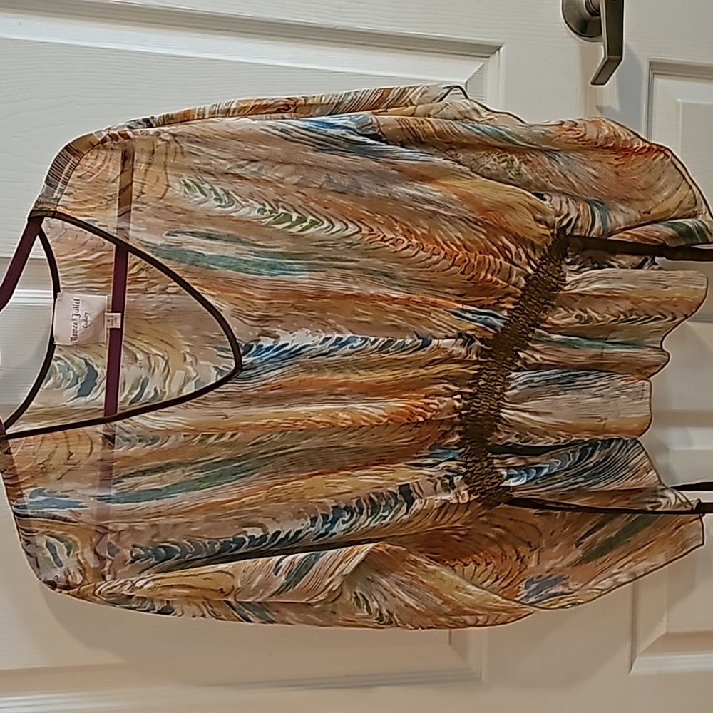 Romeo & Juliet Culure M multi color blouse